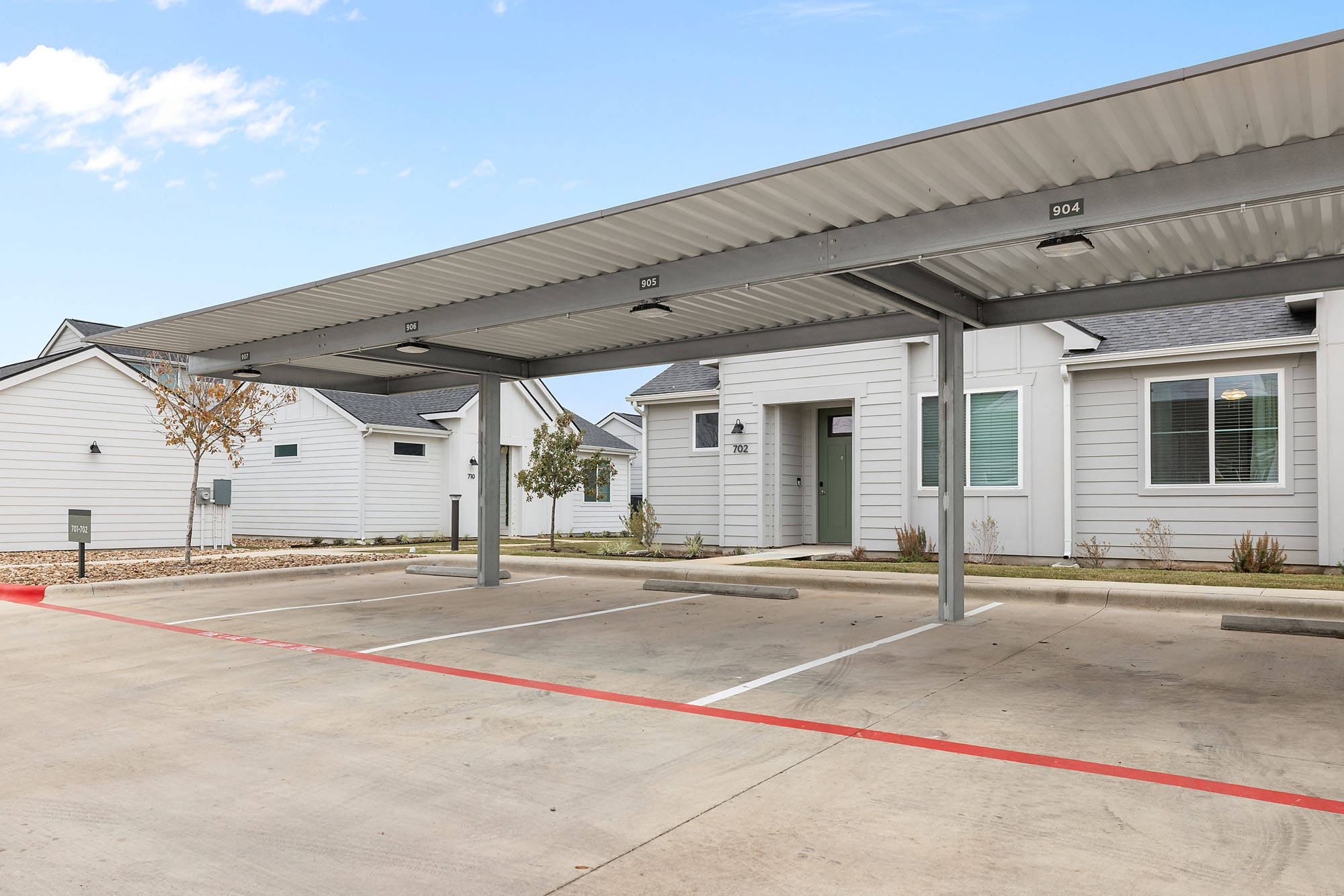 Parking at YardHomes® Trailside